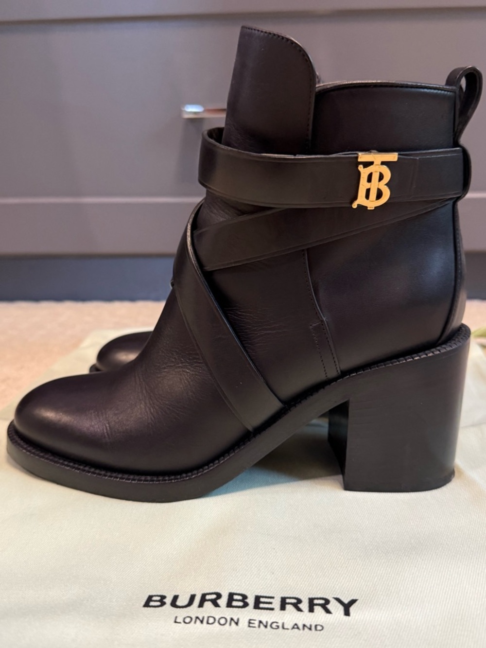 Burberry Black Monogram motif leather ankle boots, Size 36 - Picture 3 of 12